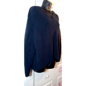 WOMEN'S DARK BLUE H&M VNECK KNIT SWEATER SIZE S